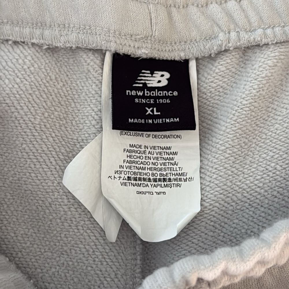 NEW BALANCE KLUTCH ATHLETICS SWEATS - Picture 5 of 5